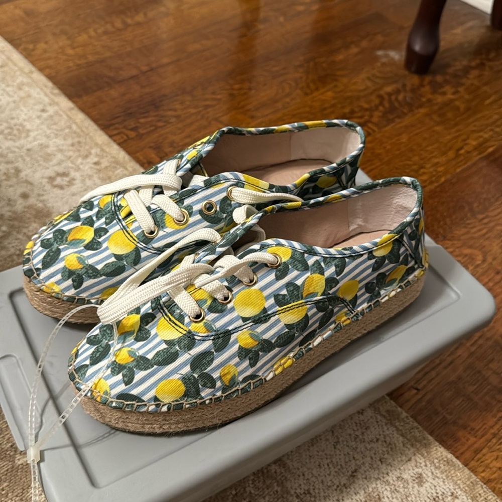 Never worn lemon print espadrille tennis shoes